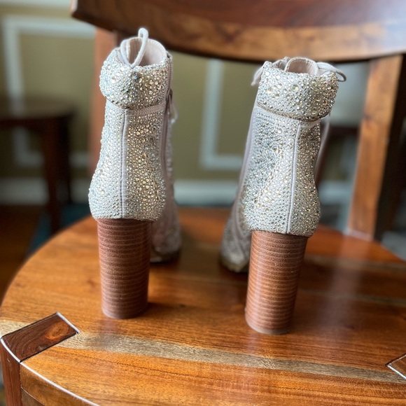 Steve Madden Illisa Rhinestone Lace Up Ankle Boot - Picture 10 of 16